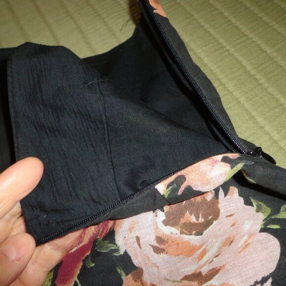 Necessary Objects Skirt S Lined Roses Black Multi Side Zip Closure Flared - Picture 8 of 12